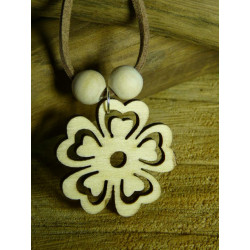 PENDENTIF EN BOIS FLEUR